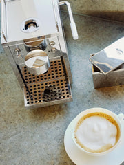 View Die Original 2 Kaffeemaschine, Nespresso kompatible Kapselmaschine, Espressomaschine aus Edelstahl, skandinavisches Design, langlebige, reparierbare image 6
