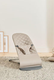 View BabyBjörn Babywippe Bliss, Gewebt, Klassische Steppung, Sandgrau image 6